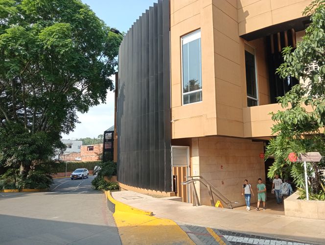 Local en arriendo en Unicentro Cali, Cali, 14 m² · foto 21 de 24