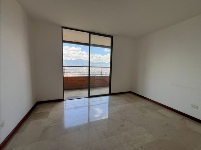 Apartamento de 3 alcobas en arriendo en El Tesoro, Medellín, 160 m² · foto 15 de 19
