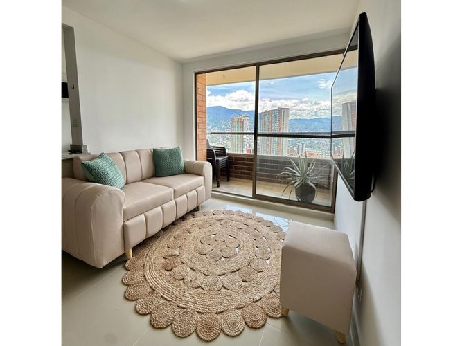 Apartamento de 3 alcobas en venta en Loma De La Doctora, Sabaneta, 72 m² · foto 4 de 18