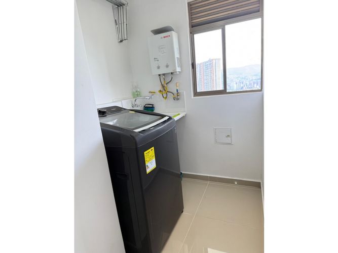 Apartamento de 3 alcobas en venta en Loma De La Doctora, Sabaneta, 72 m² · foto 18 de 18