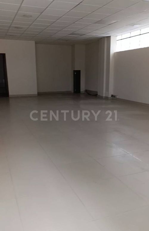Local en arriendo en Ay Mi Llanura, Villavicencio, 253 m² · foto 2 de 8