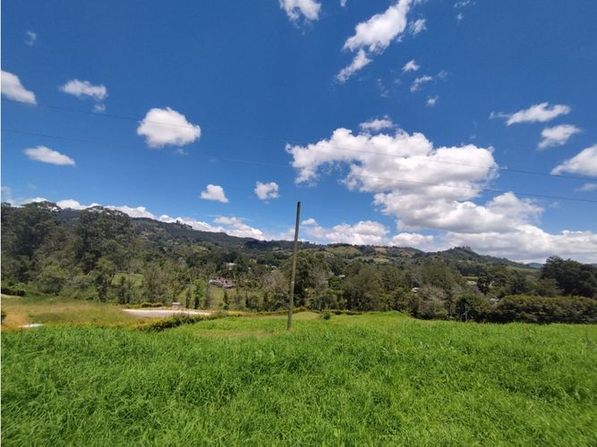 Lote en venta en Vilachuaga, Rionegro, 1731 m² · foto 3 de 20