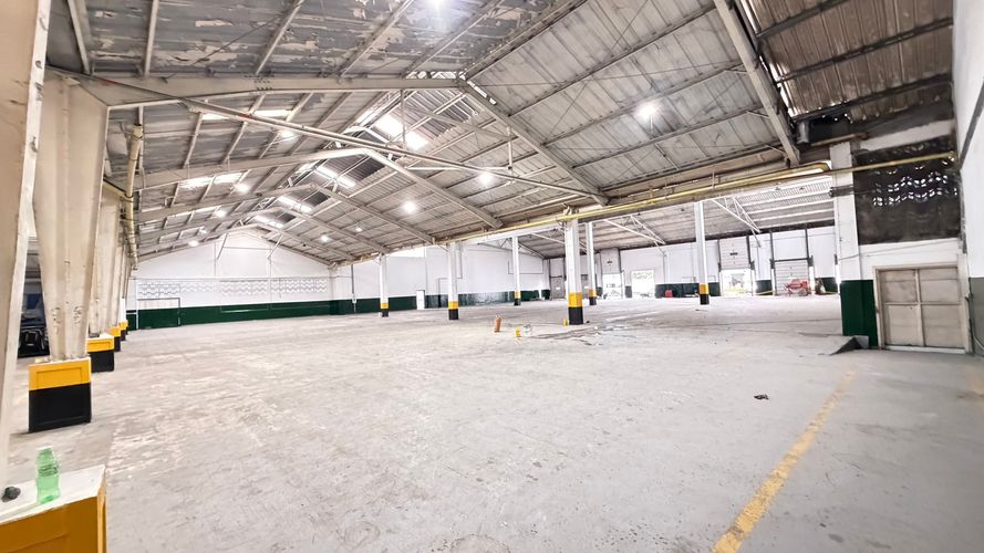 Bodega en arriendo en Salomia, Cali, 2579 m² · foto 10 de 24