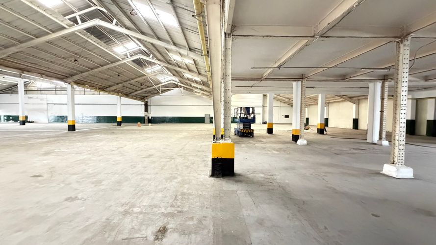 Bodega en arriendo en Salomia, Cali, 2579 m² · foto 23 de 24