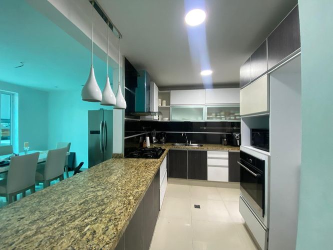 Casa de 3 alcobas en venta en Cr.La Castellana, Barranquilla, 168 m² · foto 3 de 12