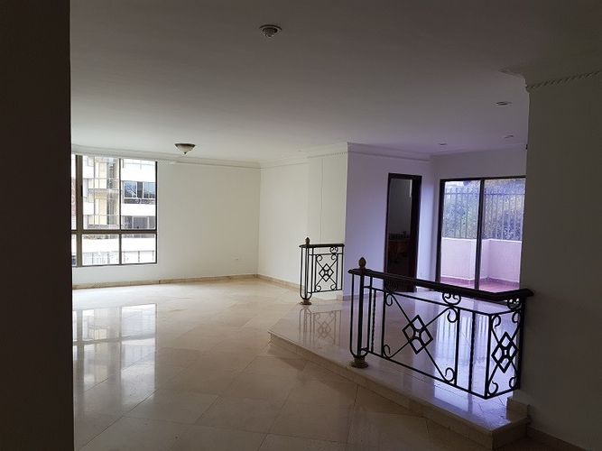 Apartamento en venta en Altos Del Prado, Barranquilla · foto 2 de 5