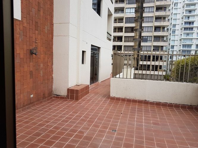 Apartamento en venta en Altos Del Prado, Barranquilla · foto 3 de 5