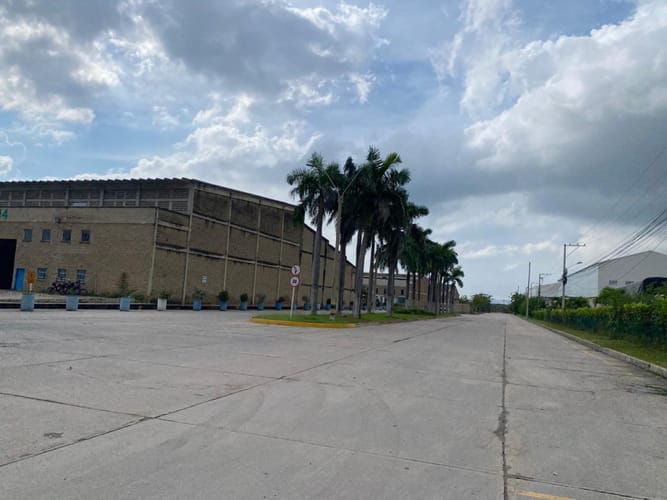 Bodega en arriendo en Siete De Abril, Barranquilla, 1425 m² · foto 4 de 4