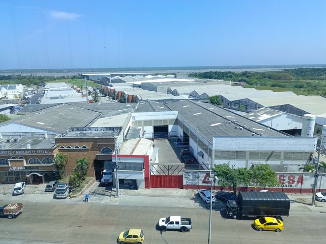 Oficina en arriendo en San Francisco, Barranquilla, 136 m² · foto 6 de 24