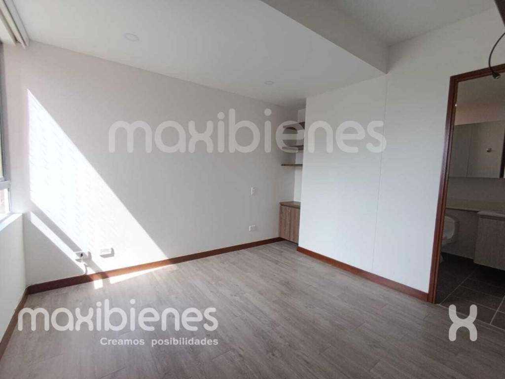 Apartamento en venta en Calasanz, Medellín · foto 8 de 20