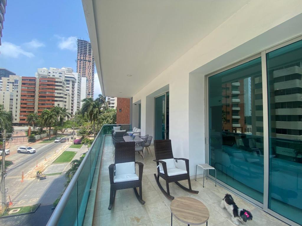 Apartamento en venta en El Golf, Barranquilla · foto 2 de 15