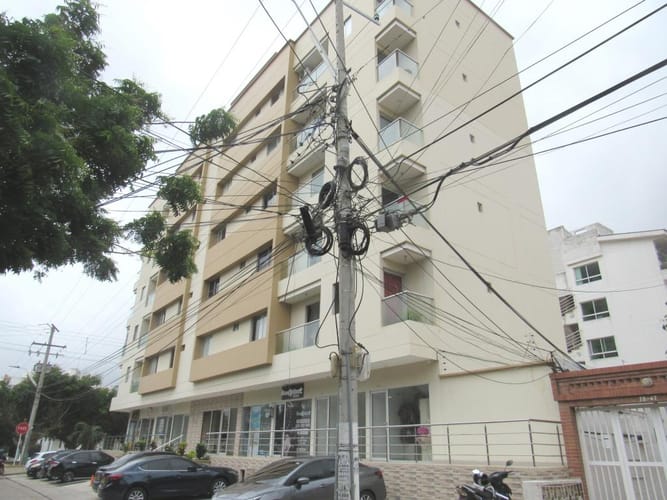 Edificio en venta en La Concepcion, Barranquilla, 1400 m² · foto 2 de 5