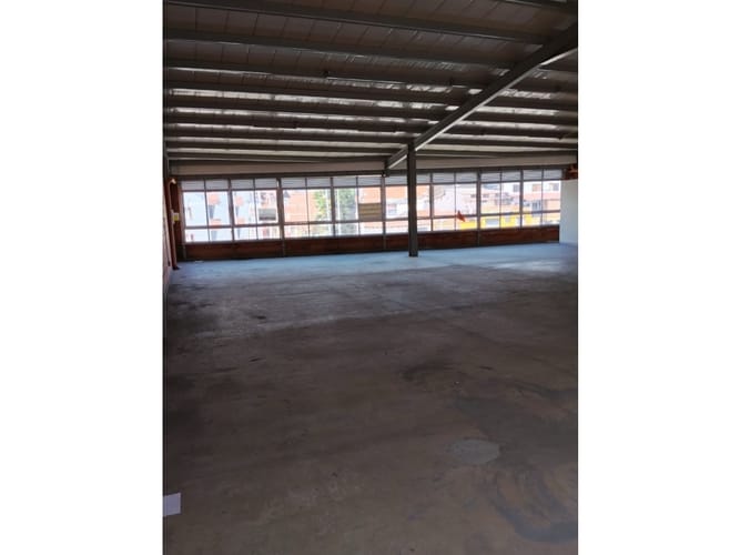 Local en arriendo en Simon Bolivar, Medellín, 290 m² · foto 4 de 8