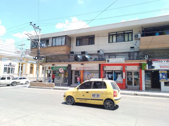 Edificio en venta en Centro, Barranquilla, 1883 m² · foto 2 de 5