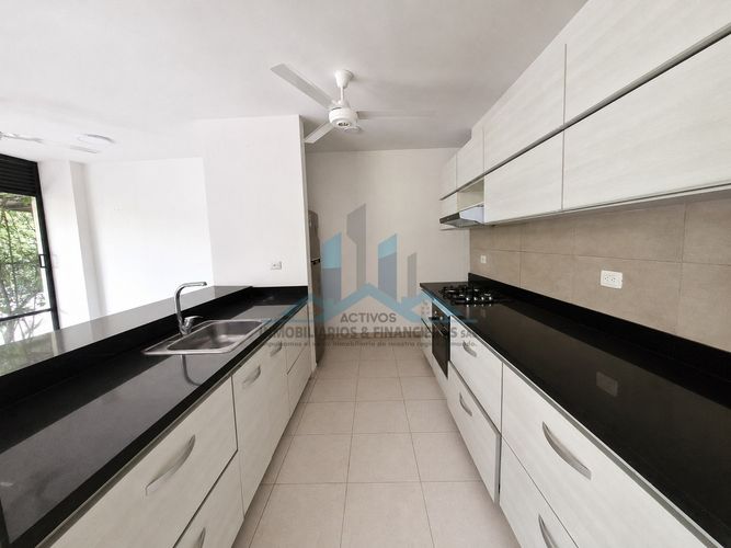 Casa de 4 alcobas en venta en Ricaurte, 183 m² · foto 7 de 24