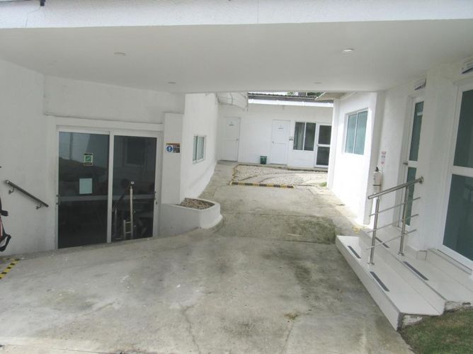 Oficina en arriendo en Abajo, Barranquilla, 400 m² · foto 7 de 9