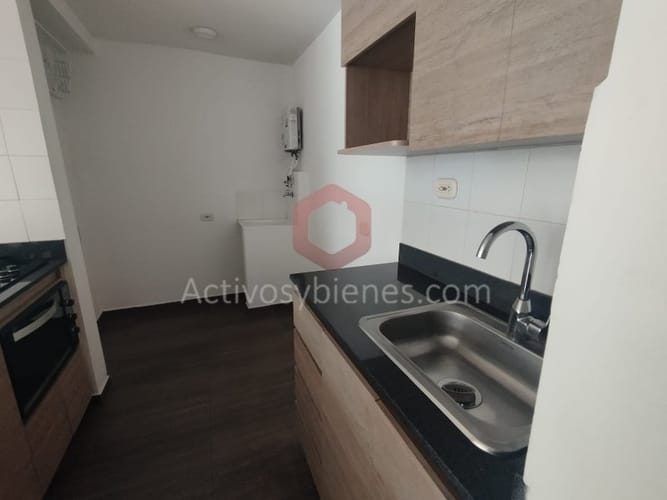 Apartamento de 2 alcobas en arriendo en Monteazul, Sabaneta, 76 m² · foto 2 de 13