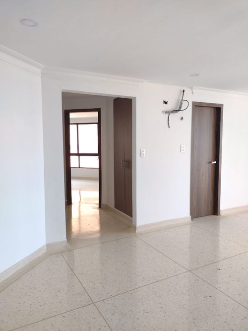 Apartamento de 2 alcobas en venta en Altos Del Prado, Barranquilla, 130 m² · foto 4 de 21