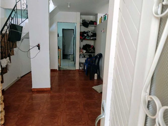 Casa de 6 alcobas en venta en Ciudad Cordoba, Cali, 200 m² · foto 2 de 14
