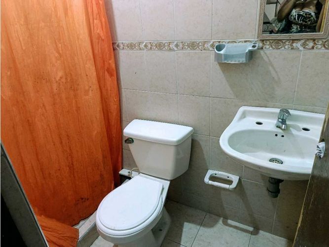 Casa de 6 alcobas en venta en Ciudad Cordoba, Cali, 200 m² · foto 10 de 14