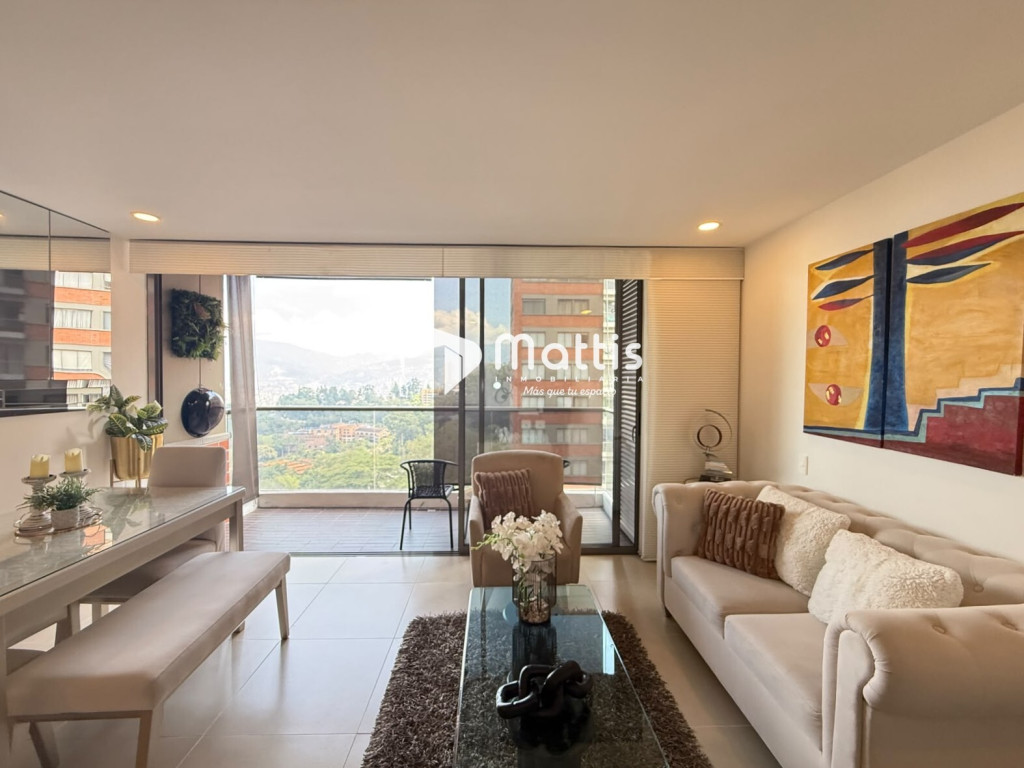 Apartamento en arriendo en El Poblado, Medellín · foto 2 de 13