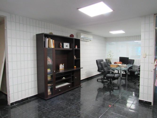 Oficina en arriendo en Ciudad Jardin, Barranquilla, 274 m² · foto 4 de 9