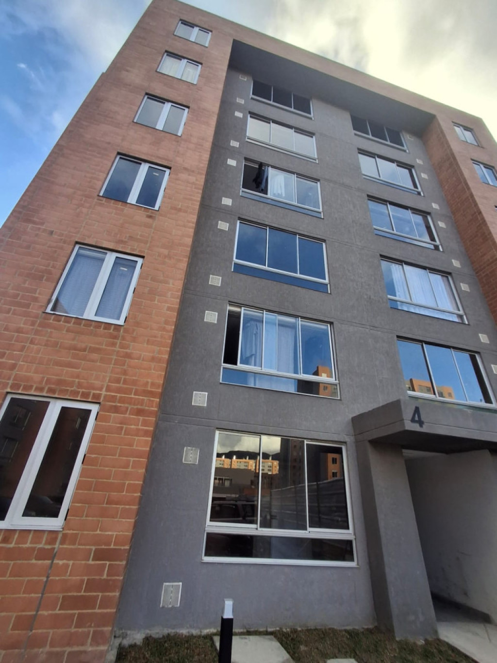 Apartamento en arriendo en Santa Lucia, Chía · foto 3 de 12