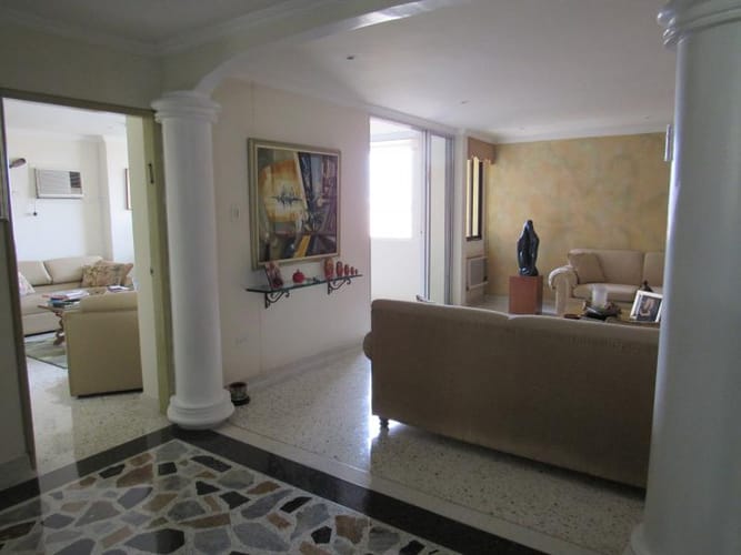Apartamento de 3 alcobas en venta en Altos Del Prado, Barranquilla, 254 m² · foto 3 de 14