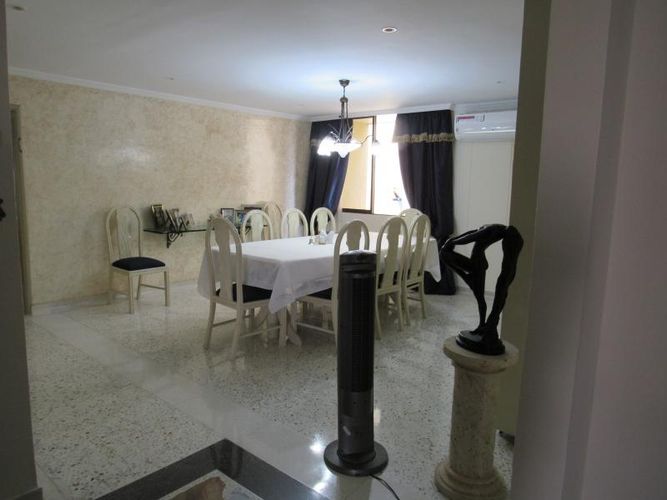 Apartamento de 3 alcobas en venta en Altos Del Prado, Barranquilla, 254 m² · foto 5 de 14
