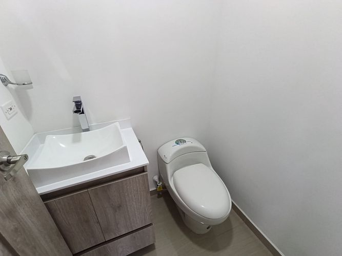 Apartamento de 3 alcobas en arriendo en La Almeria, Medellín, 130 m² · foto 15 de 20
