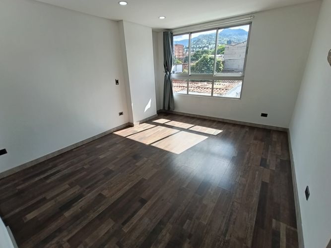 Apartamento de 3 alcobas en arriendo en La Almeria, Medellín, 130 m² · foto 16 de 20
