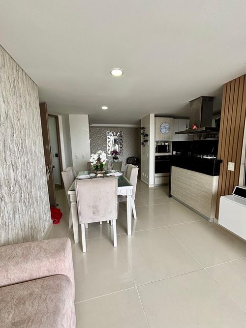 Apartamento de 3 alcobas en venta en Cabecera Del Llano, Bucaramanga, 93 m² · foto 5 de 16