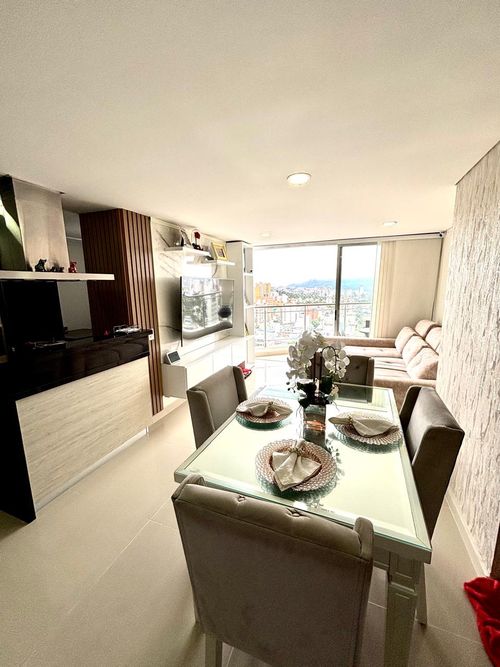 Apartamento de 3 alcobas en venta en Cabecera Del Llano, Bucaramanga, 93 m² · foto 9 de 16