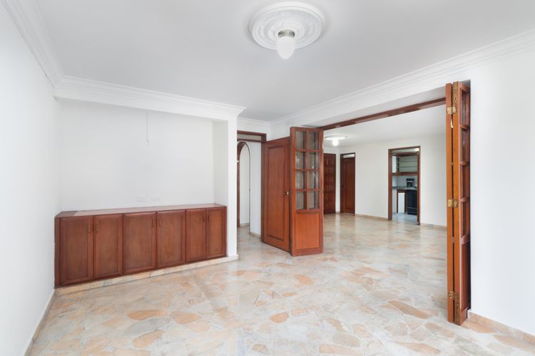 Apartamento de 3 alcobas en venta en Versalles, Cali, 134 m² · foto 11 de 19