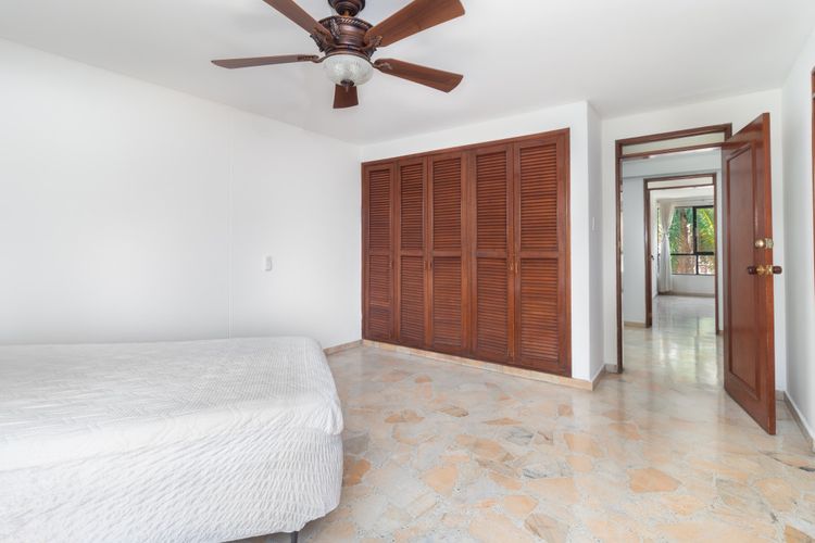 Apartamento de 3 alcobas en venta en Versalles, Cali, 134 m² · foto 15 de 19