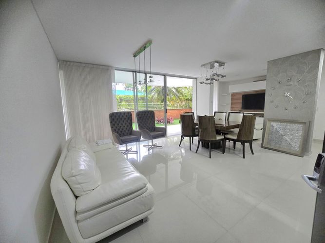 Apartamento de 4 alcobas en venta en Pance Alto, Cali, 136 m² · foto 2 de 17