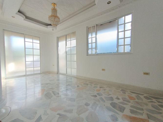 Casa de 4 alcobas en venta en Santander, Villa del Rosario, 221 m² · foto 2 de 24