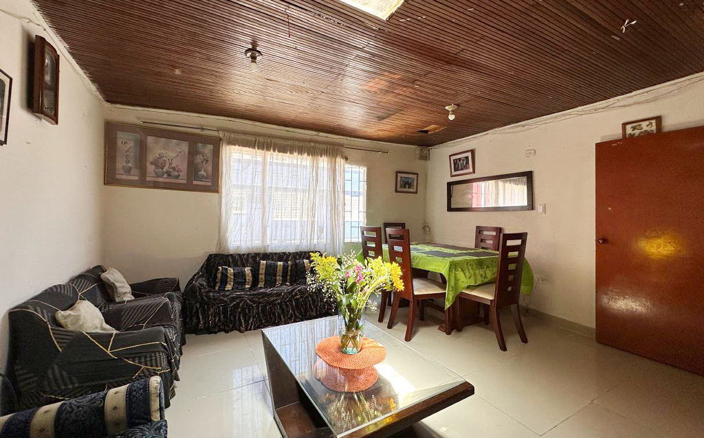 Casa en venta en Ciudad Jardin Norte, Bogotá · foto 3 de 8