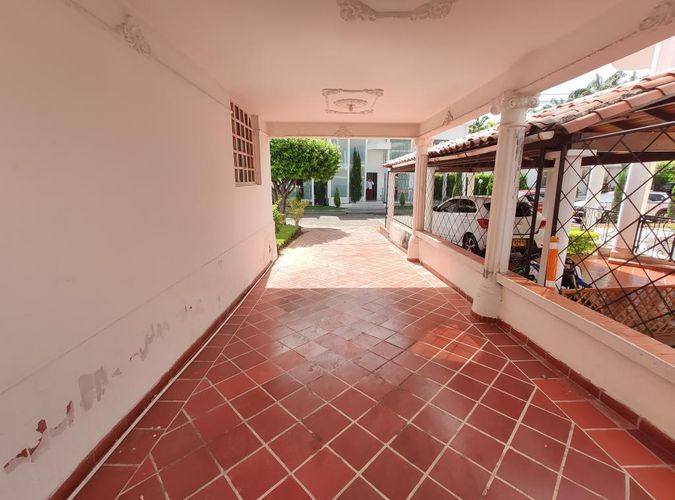 Casa de 7 alcobas en venta en Villa Antigua, Villa del Rosario, 446 m² · foto 6 de 24