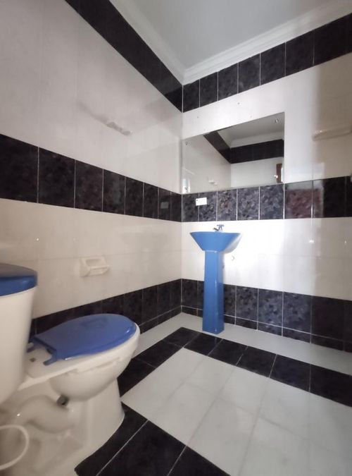 Casa de 7 alcobas en venta en Villa Antigua, Villa del Rosario, 446 m² · foto 9 de 24