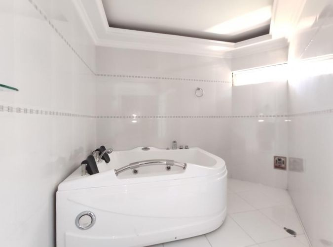 Casa de 7 alcobas en venta en Villa Antigua, Villa del Rosario, 446 m² · foto 14 de 24