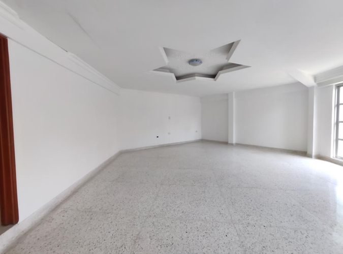 Casa de 7 alcobas en venta en Villa Antigua, Villa del Rosario, 446 m² · foto 18 de 24