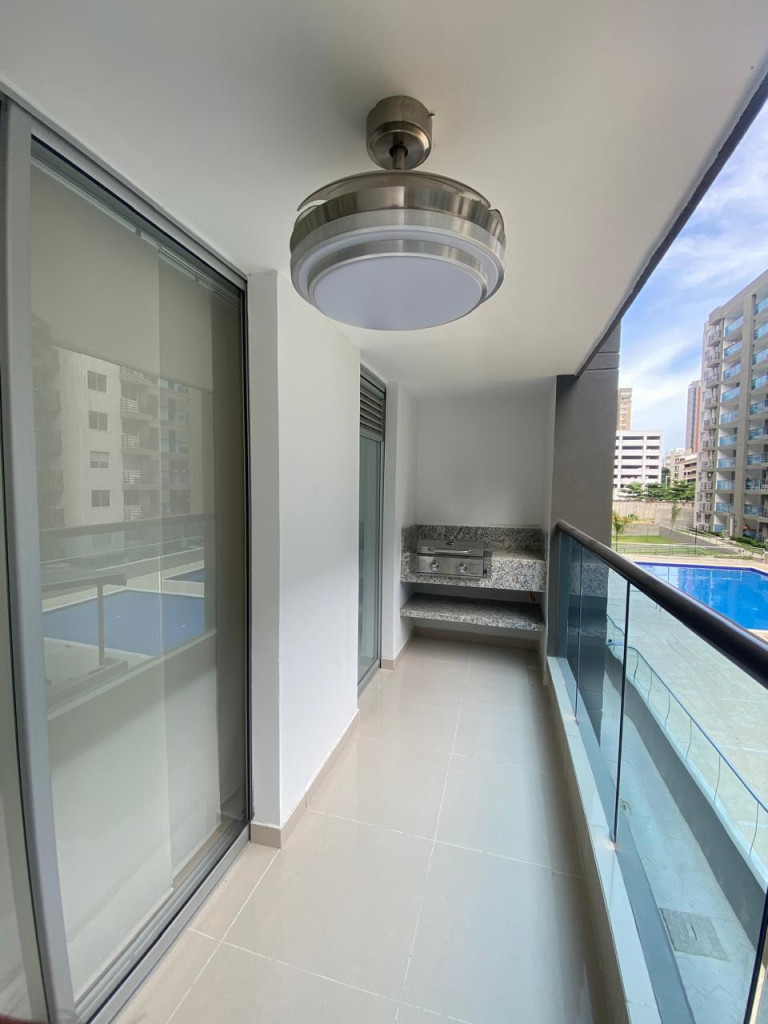 Apartamento en arriendo en Miramar, Barranquilla · foto 2 de 9