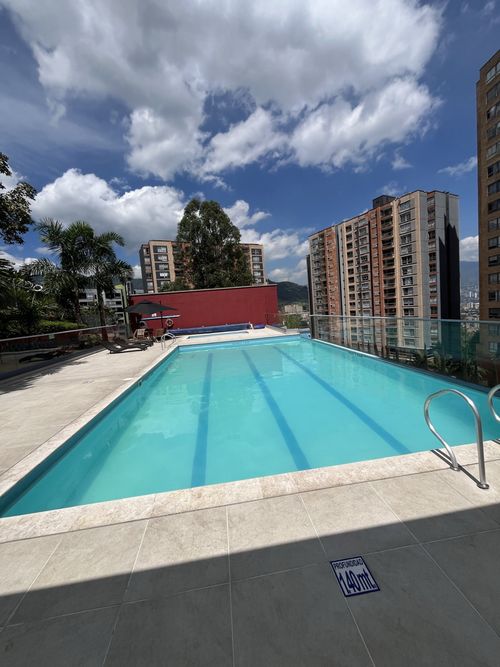 Apartamento de 3 alcobas en arriendo en Camino Verde, Envigado, 174 m² · foto 24 de 24