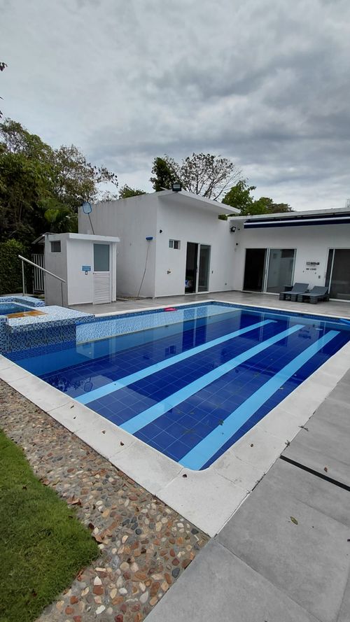 Casa de 5 alcobas en venta en Limoncitos, Ricaurte, 634 m² · foto 3 de 19
