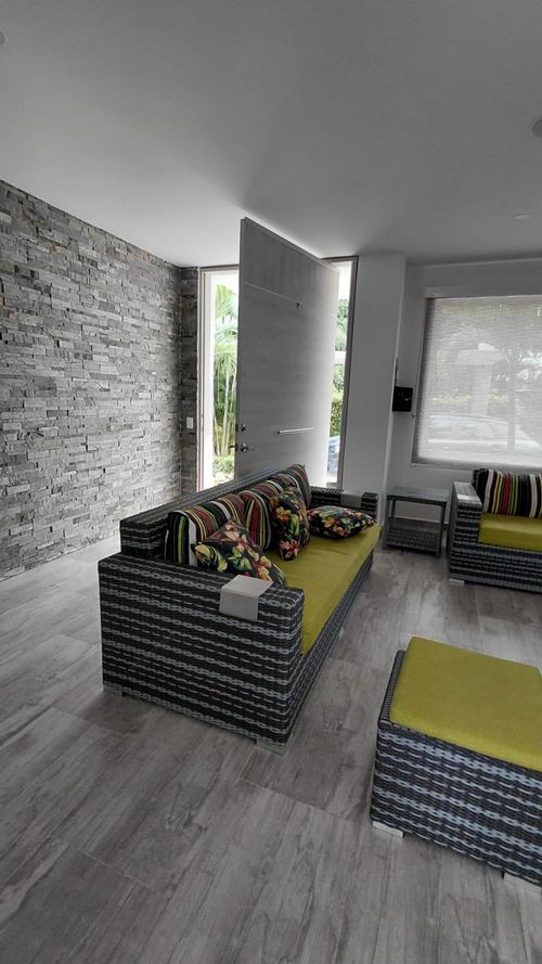 Casa de 5 alcobas en venta en Limoncitos, Ricaurte, 634 m² · foto 6 de 19