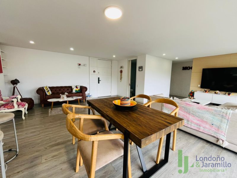 Apartamento en arriendo en El Poblado, Medellín · foto 3 de 16
