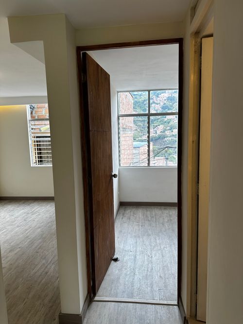 Apartamento de 2 alcobas en venta en Blanquizal, Medellín, 43 m² · foto 6 de 13