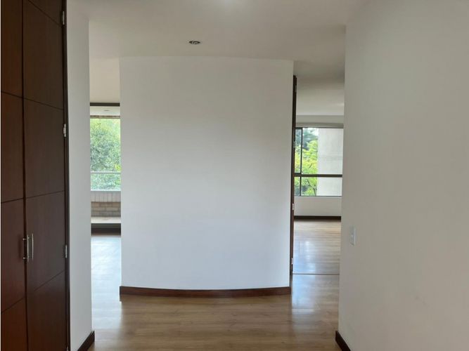 Apartamento de 2 alcobas en venta en El Tesoro, Medellín, 106 m² · foto 15 de 24