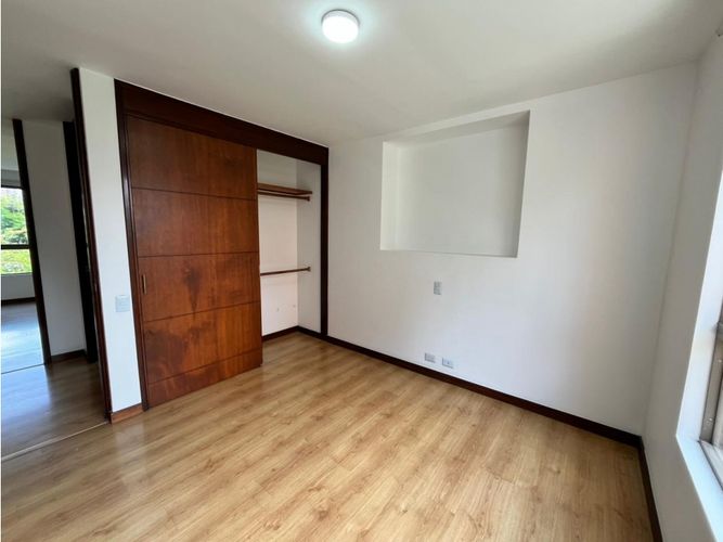 Apartamento de 2 alcobas en venta en El Tesoro, Medellín, 106 m² · foto 17 de 24